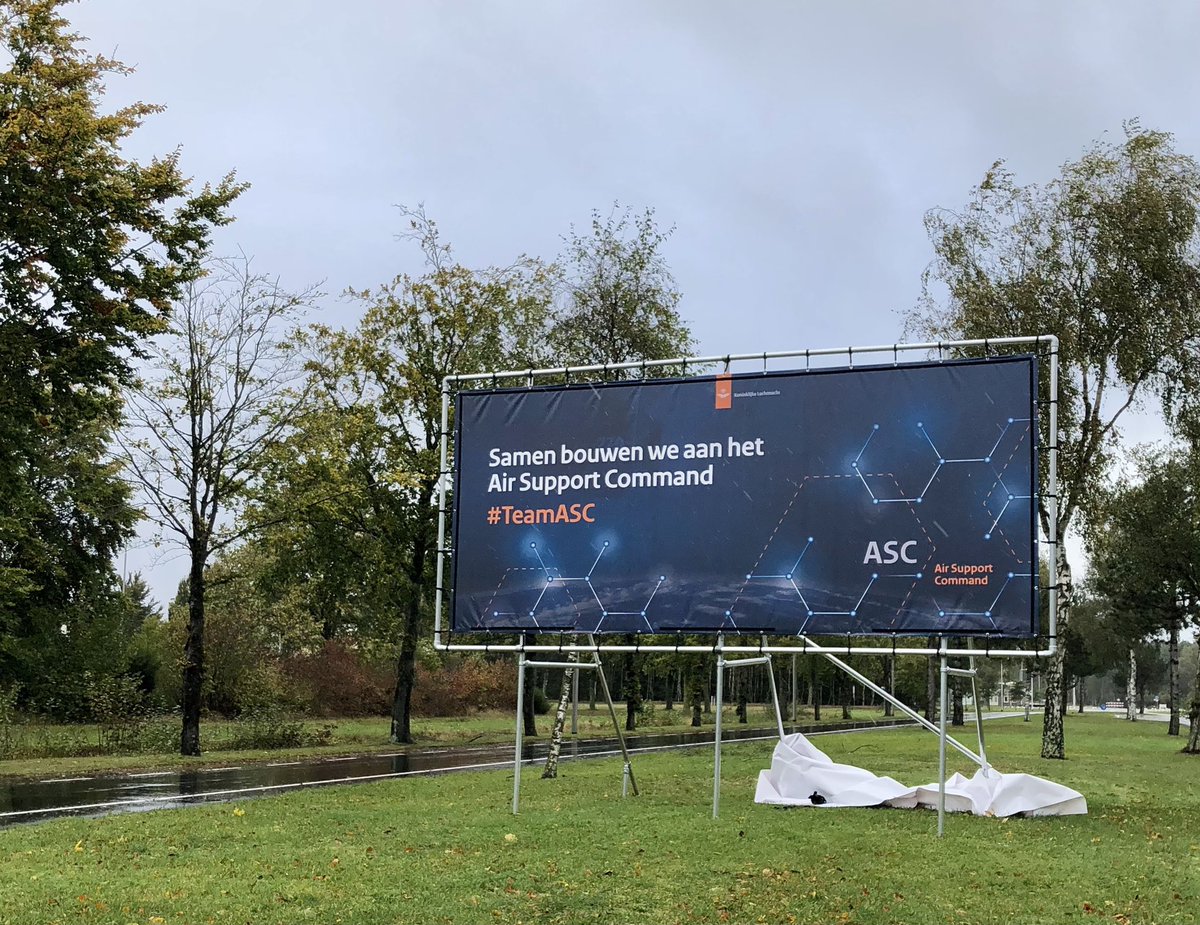 belg322's tweet photo. De wind speelde ons vannacht parten. De geplande onthulling van de banners is een week eerder dan gepland al een feit π¬ Maar eigenlijk mag iedereen het wel weten: #TeamASC bouwt aan het #ASC! #RoadToASC https://t.co/sQC2V6SCa2