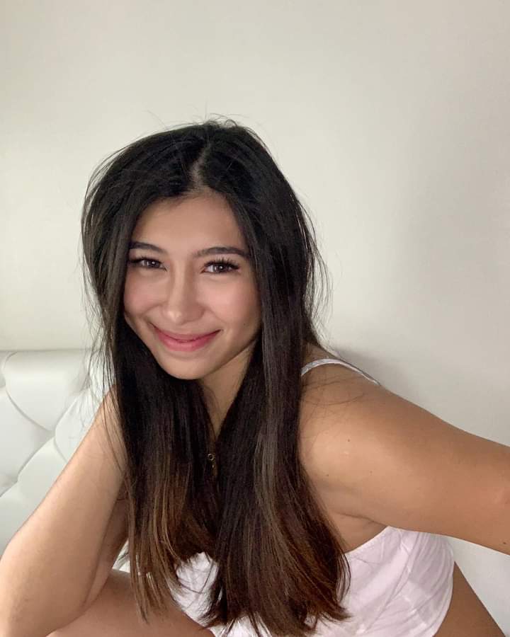Happy birthday to this beautiful lady inside and out.

KIARA Our24everLove