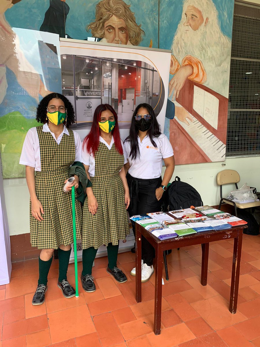 Hoy compartimos con las jóvenes del CEFA. Unaula siendo guías para un mejor futuro