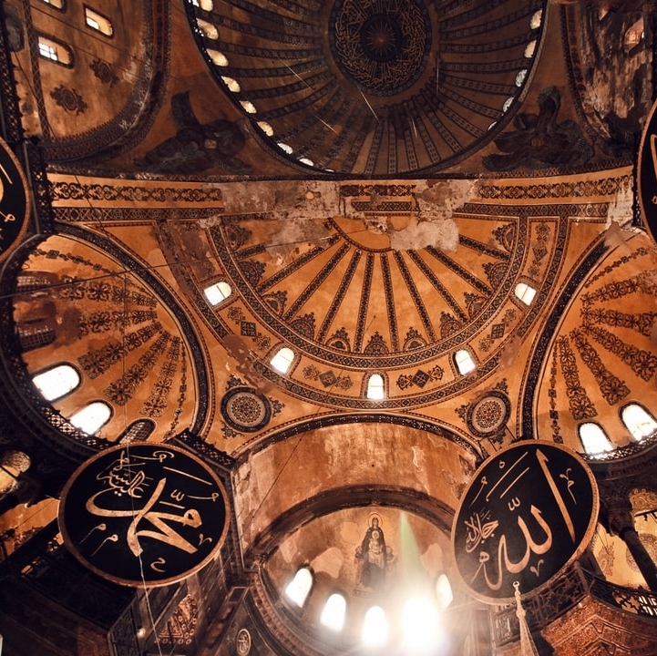 ¿Qué otros nombres tenía el profeta Muhammad ﷺ?⁠
⁠
⁠
#prophetmuhammad #deen #islamicpost #dawah #subhanallah #alquran #madina #allah #muslims ⁠
#islamicreminder #islamicquote #sadaqah #islamicpage #quranverse #islamiclife
