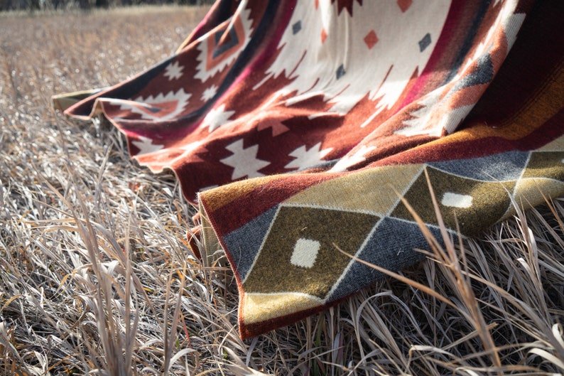 Lovasi_International tweet media