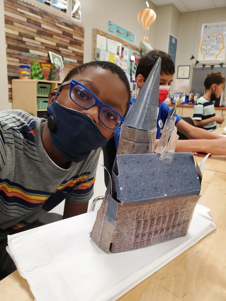 MrsSanchezCantu's tweet image. 5th grade #architecture #TPSP #learningLatin Is Hogwarts teaching Latin? Students learned  the correct Latin words and used their architectural skills to create a model of Harry Potter&apos;s school! @BelNafegar