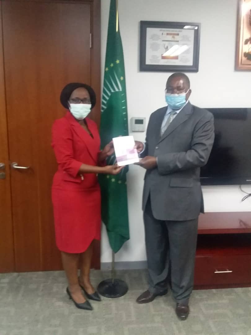 It was a priviledge to visit his Excellency Commissioner for Economic Development,Trade Industry and Mining at theAfrican Union Commission and present TCCIA-Country profiling of SME/Is. Looking forward to possibilities unfolding ⁦<a href="/ICCSecGen/">John W.H. Denton AO</a>⁩ ⁦<a href="/tccia_official/">TCCIA Tanzania</a>⁩