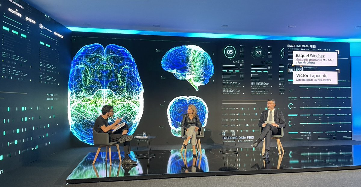 retinate's tweet photo. .@raquelsjimenez, ministra de @mitmagob, y @VictorLapuente, catedrático de Ciencia Política, reflexionan sobre ciudadanía y bien común. #RetinaSQL https://t.co/jaqmBzxrZl