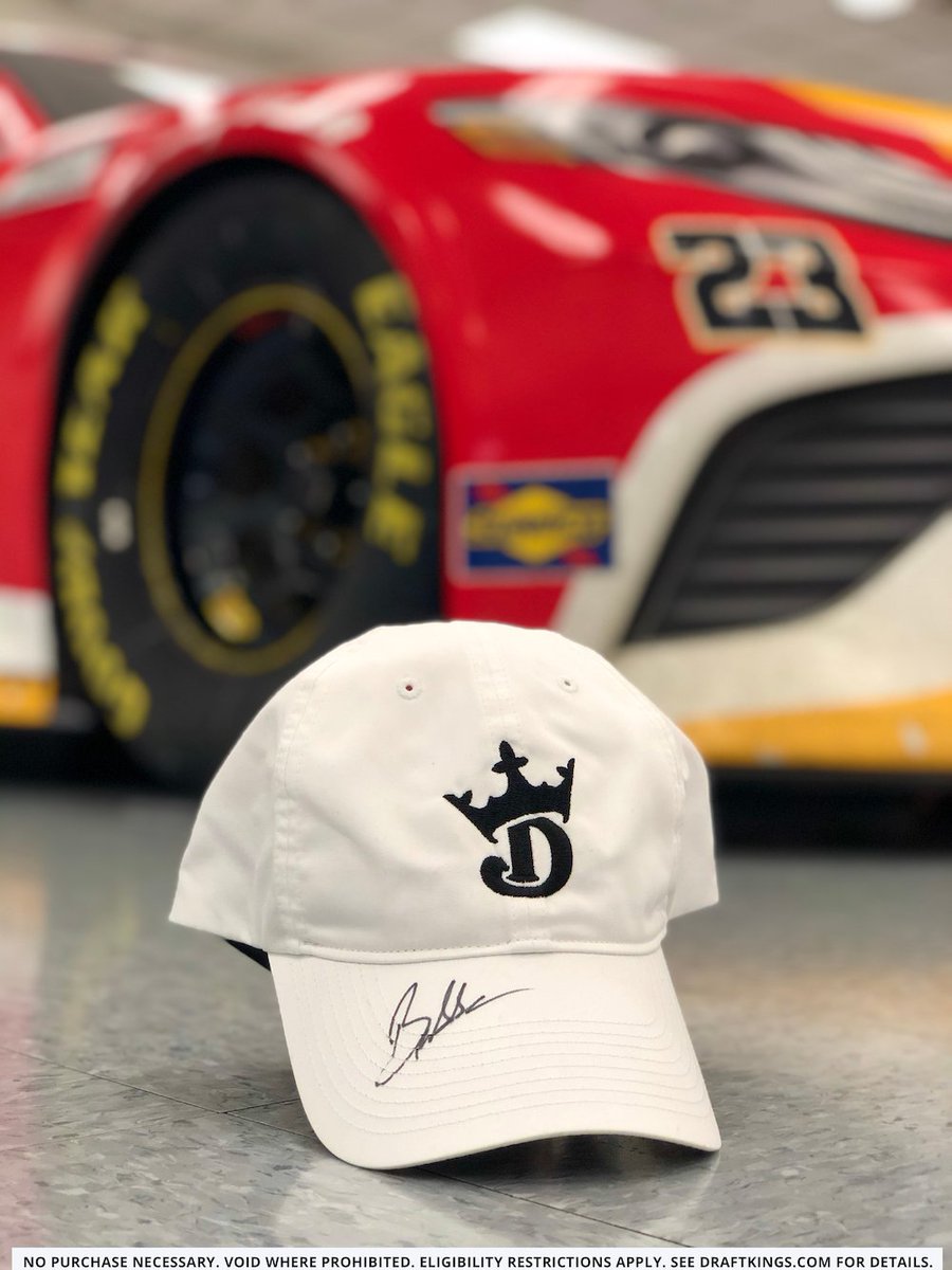DraftKings's tweet image. We have a signed @BubbaWallace hat to give one fan 👀

Here's how to win ⬇️

🔃 Retweet this post
📲 Follow our friends, @23XIRacing 

1 winner. Ends 10/22. T&amp;amp;Cs: bit.ly/2XxfjrK