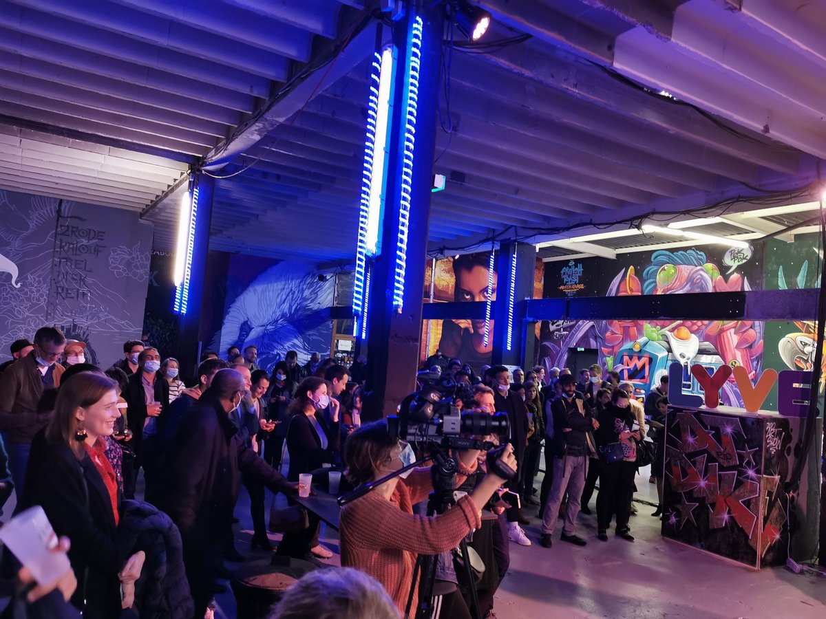 CMinicillo's tweet photo. Le Pôle Entrepreneuriat & Innovation du Crédit Agricole Centre-Est présent à la LYVE party au Zoo Art Show de Lyon 6ème. Le réseau de la métropole a réuni un large public d'entrepreneurs et de startupers dans ce magnifique lieu propice au business. #cacentrest #lyve #zooartshow https://t.co/PPwjTTK6x4