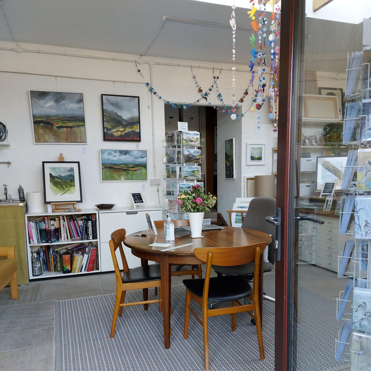 kate_pettitt's tweet photo. Fellow @artandyork exhibitors, #joruth, @Buckvester and I have had a great day preparing to welcome you to #arnupstudios, #holtby (just outside York) tomorrow, Sat & Sun, 10am–5pm (@Adelekarmazyn will be joining us on Sat). Come and see us! #katepettitt #katebuckley #artandonline https://t.co/20Xa6C5Zso