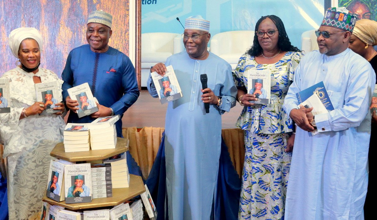 Okagbare01's tweet photo. Chairman of the occasion H.E @atiku presenting the book on the founder of Daar Group Plc owners of AIT and Ray Power Radio, among others. High Chief Raymond Dokpesi, as part of the activities of his 70th birthday celebration, at the Yar’Adua Centre in Abuja on Thursday, 21.10.21. https://t.co/ThyEhDnrQJ
