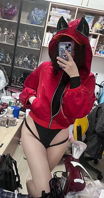 コスプレイヤー莳子(Valoran伏伏)のTwitter画像47