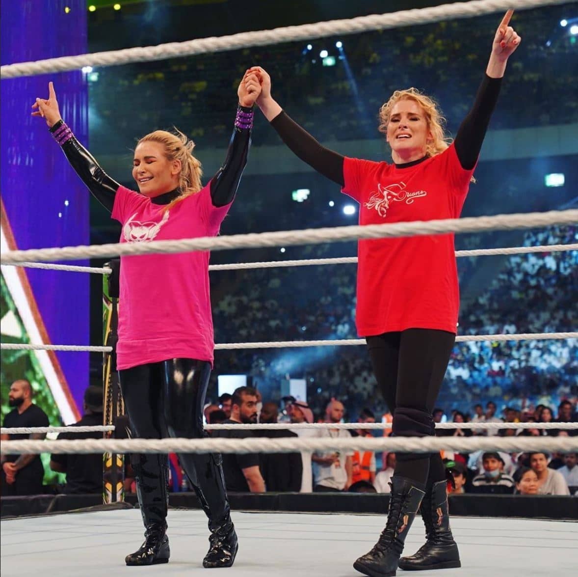 Bry1889's tweet image. 2019 Crown Jewel Throwback.
One of my favorite matches of all time. Still so proud of @NatbyNature and @LaceyEvansWWE for making history!💪👑💯
#WWECrownJewel
#StatementMakers