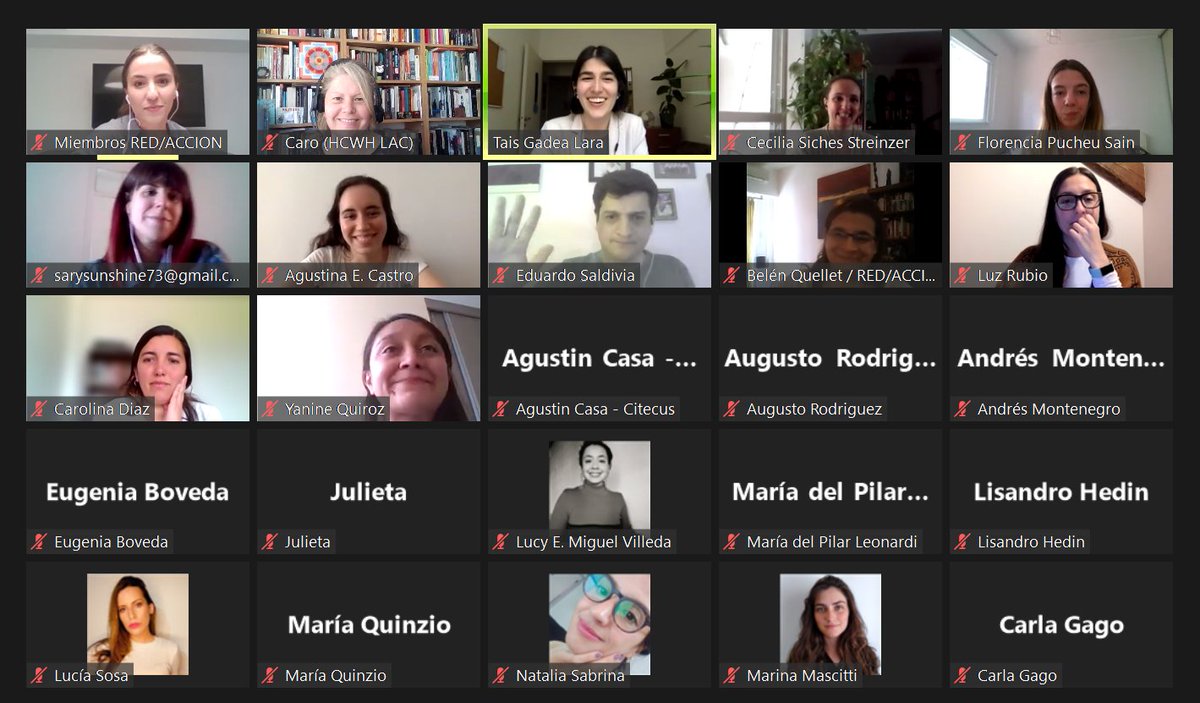 carogilposse's tweet photo. Así terminaba la segunda jornada del taller de cobertura de la #COP26, organizado por @redaccioncomar 🌎

Con sonrisas 👏 y un agradecimiento a @TaisGadeaLara por la generosidad de haber compartido sus aprendizajes de estos años de cobertura de negociaciones internacionales 🤩 https://t.co/y7iDtzngMk
