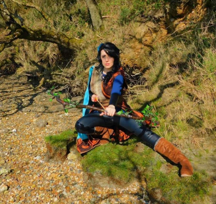 Faelightcosplay's tweet photo. Meanwhile I'm just trying to make sure Vex is still intact for crazy times next weekend 👀📸👻 https://t.co/xJ620lI1EV