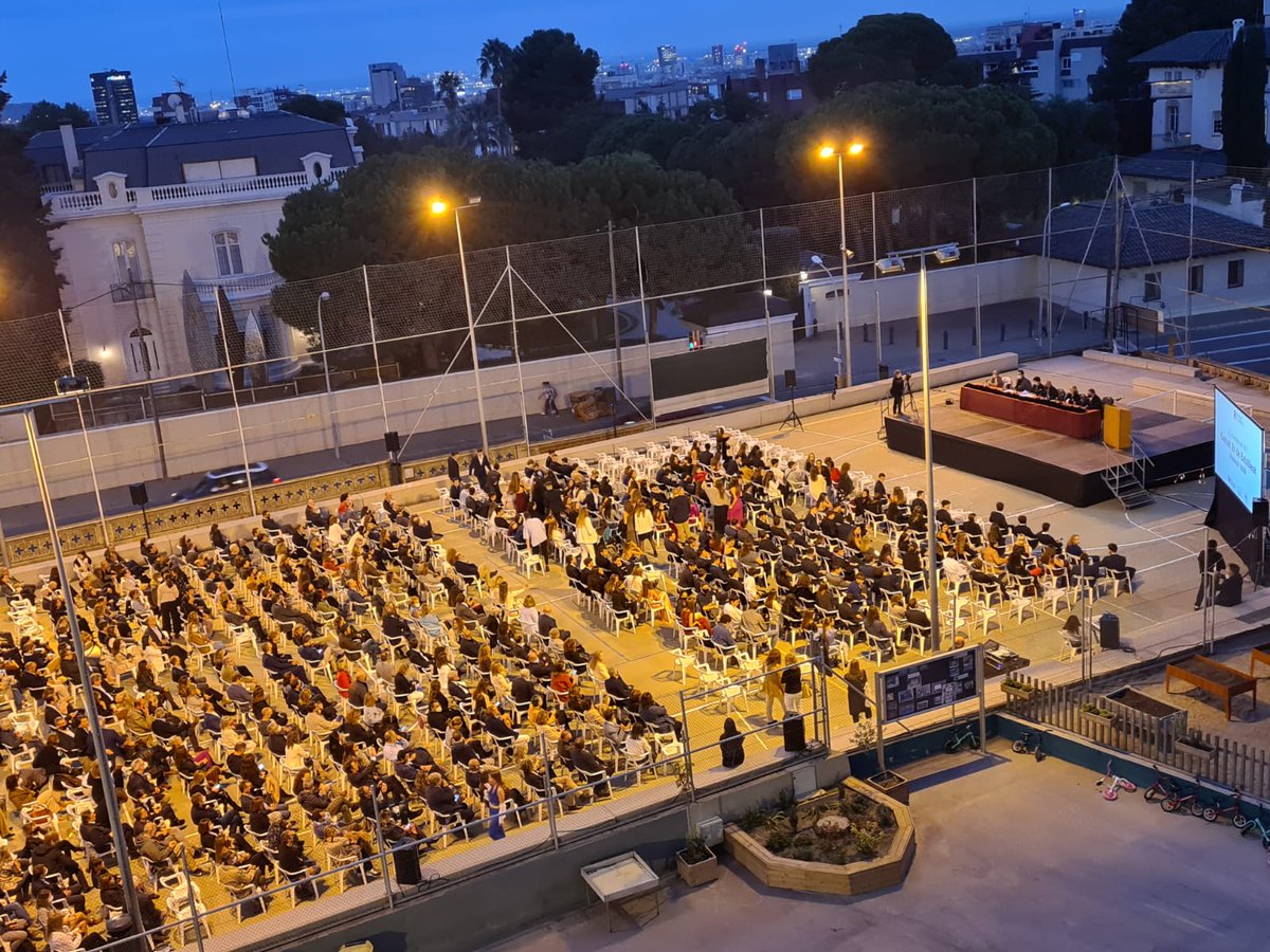 FCollserola's tweet photo. Avui celebrem, a l'@EscolaFMTE, l'Acte de Comiat de #Batxillerat de la promoció 2018/20. 

Alumnes, famílies i professorat ens podem retrobar, finalment, per compartir aquesta estona que, en el seu moment, vam haver d'ajornar. 
@EscolaAvenc
@EscolaRFuster

#CreantEscola https://t.co/HSLnH6826G