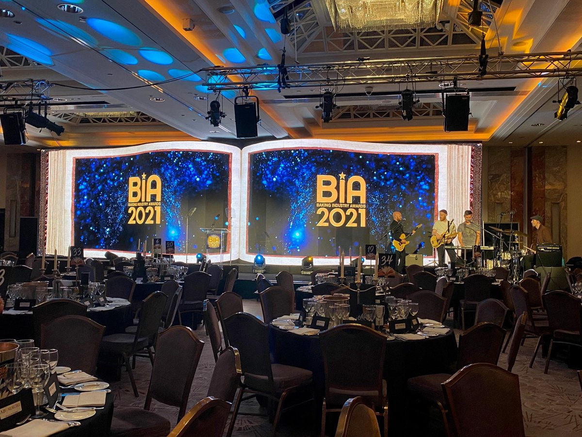 The stage is set!🎉🎉

Tonight the winners of the #BakeryAwards will be revealed by our celebrity host @CraigRevelHorwood. 

Are you ready to celebrate UK bakery businesses? Let us know how you are preparing for tonight.