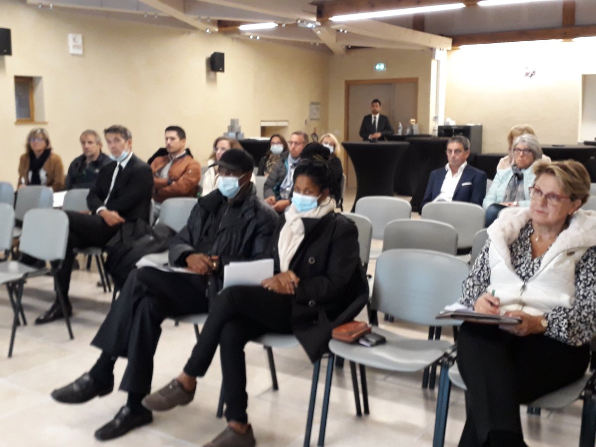 Première soirée immobilière Crédit Agricole Centre Est au château de Vesancy dans le Pays de Gex  depuis le début de la pandémie. Que nous sommes heureux de revoir nos clients dans ce lieu tout de symbole puisque la fondation Crédit Agricole à accompagner sa restauration.