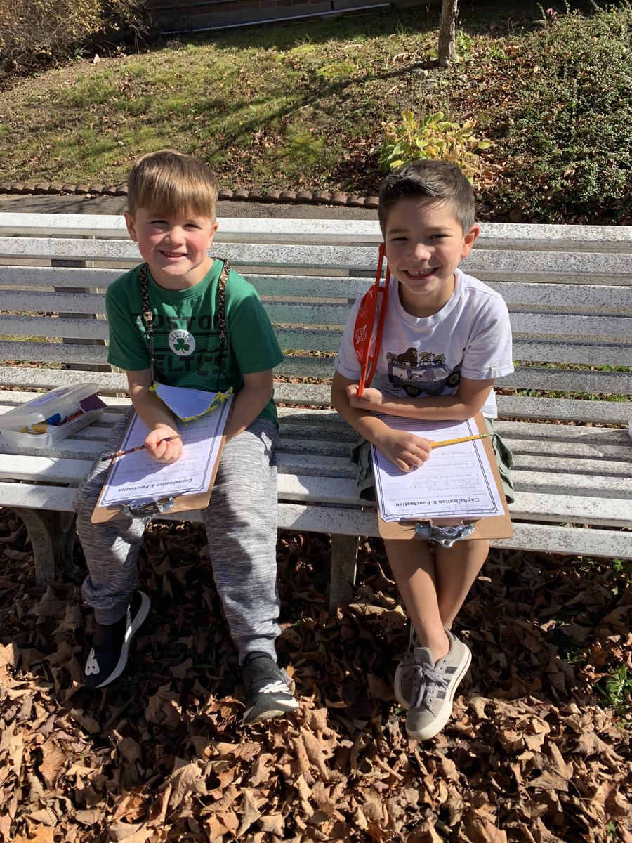 ms_foden's tweet photo. A beautiful day to work on writing outside in the courtyard! #fullermeadow ☀️📚 https://t.co/QnAcV4pqXX