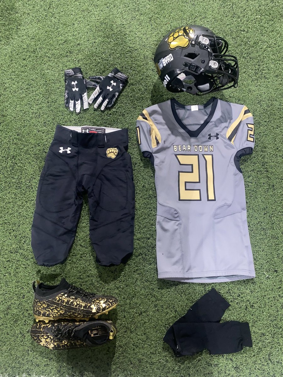 LincolnBearsFB's tweet photo. Friday threads for Senior Night against @MoodyFBall. #BearDown #ForByrd https://t.co/ywyBVahlmw