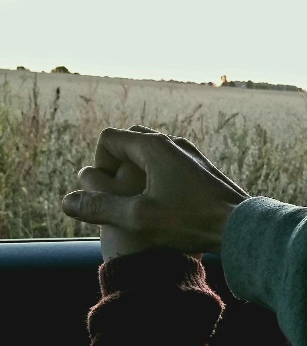 Rains ☔️ tweet media