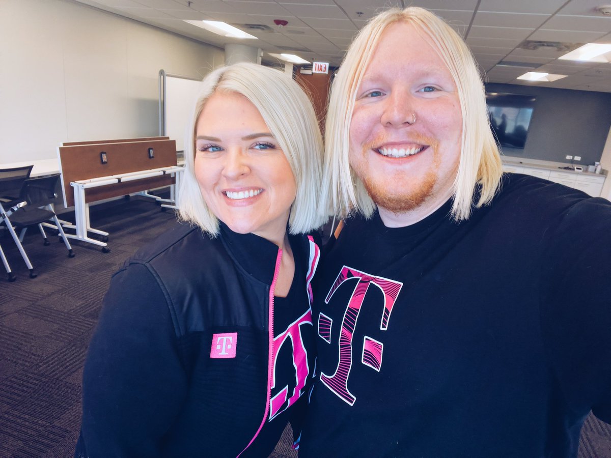 Wanted the caption to read “who wore it better?” But thought it was too spicy for Twitter. Plus we all know the clear winner is <a href="/stacieporosky/">Stacie Porosky</a> so instead I’ll say “twinninggg 👯”