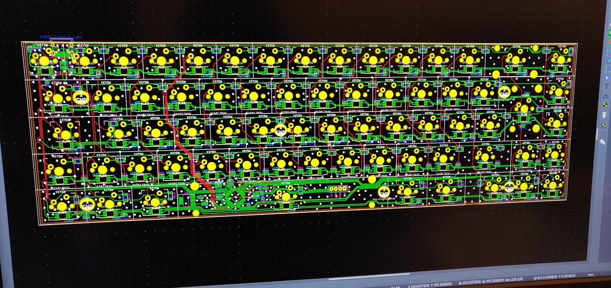 BumbleDroid's tweet photo. The prototype if my keyboard PCB is all together (bar one keycap). Supprised everything works with no surprise "fixes". Now to find / make a case https://t.co/Mn723q8bAP
