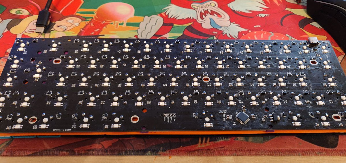 BumbleDroid's tweet photo. The prototype if my keyboard PCB is all together (bar one keycap). Supprised everything works with no surprise "fixes". Now to find / make a case https://t.co/Mn723q8bAP
