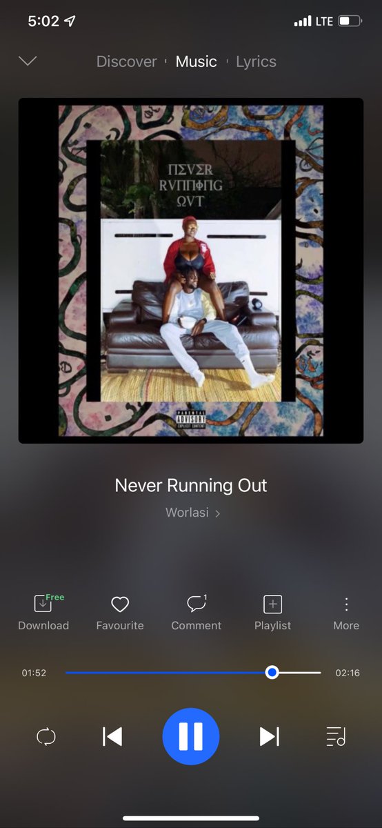 bc_yogo's tweet photo. @worlasigh is either advising or prophesying❤️❤️.  
‘Play plus your head buh please be aware of your sweetness’ literally, he is telling you to be conscious of your mental health😁.

 #Neverrunningout https://t.co/XTVIc5y9U2