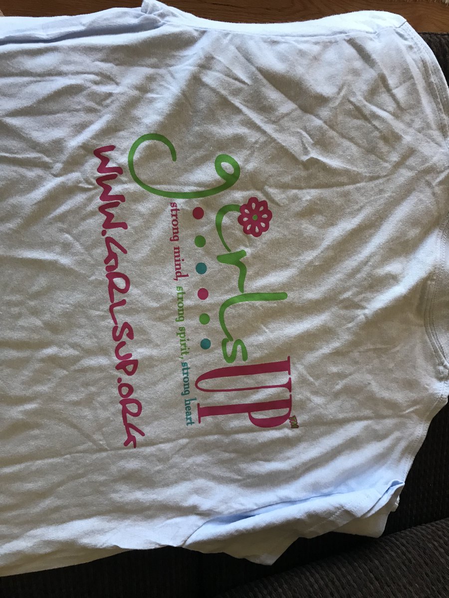 RoxanaBahar1's tweet image. Today, I met with Debra Soltis--a high powered Washington, DC lawyer and Executive Director of GirlsUp Inc. The campaign that I started #DoNotTouchMyClothes will be partnering with GirlsUp Inc. to expand initiatives that raise global awareness about Afghan women's rights.