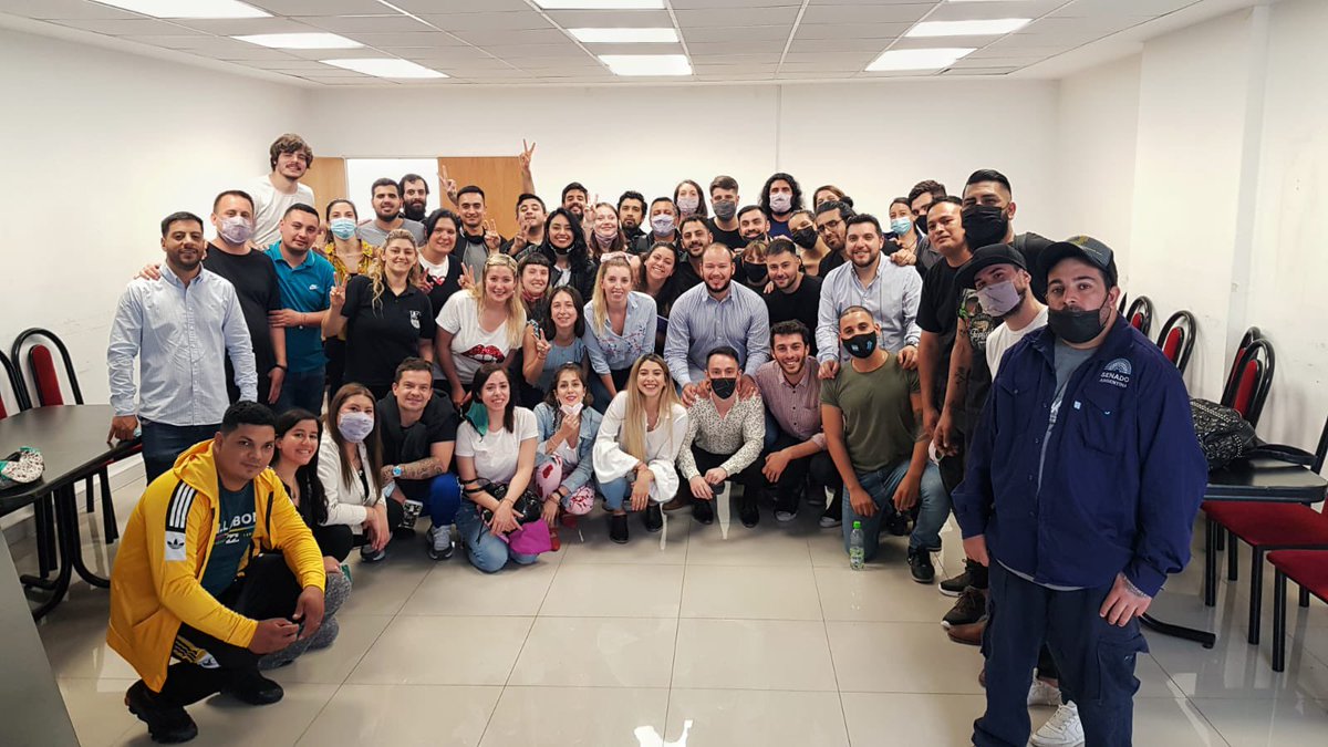 Compañeros y compañeras de la Juventud del Senado, participamos de la mesa intersectorial de la Secretaría de la Juventud de APL, para empezar a organizar el próximo Congreso de la Juventud en el mes de Noviembre.