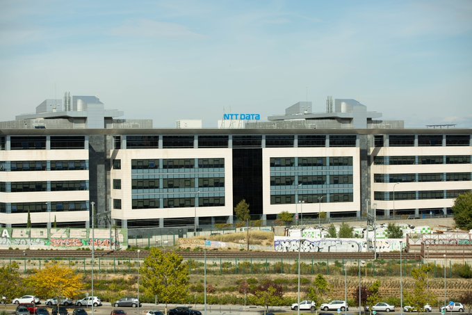 Hoy cambiamos de marca. A partir de hoy nos llamamos NTT DATA, la sexta compañía de servicios TI del mundo, con presencia en más de 50 países y con 140.000 empleados. #FutureAtHeart #NTTDATAEuropeLATAM bit.ly/3CeRjZq #NTTDATALatam