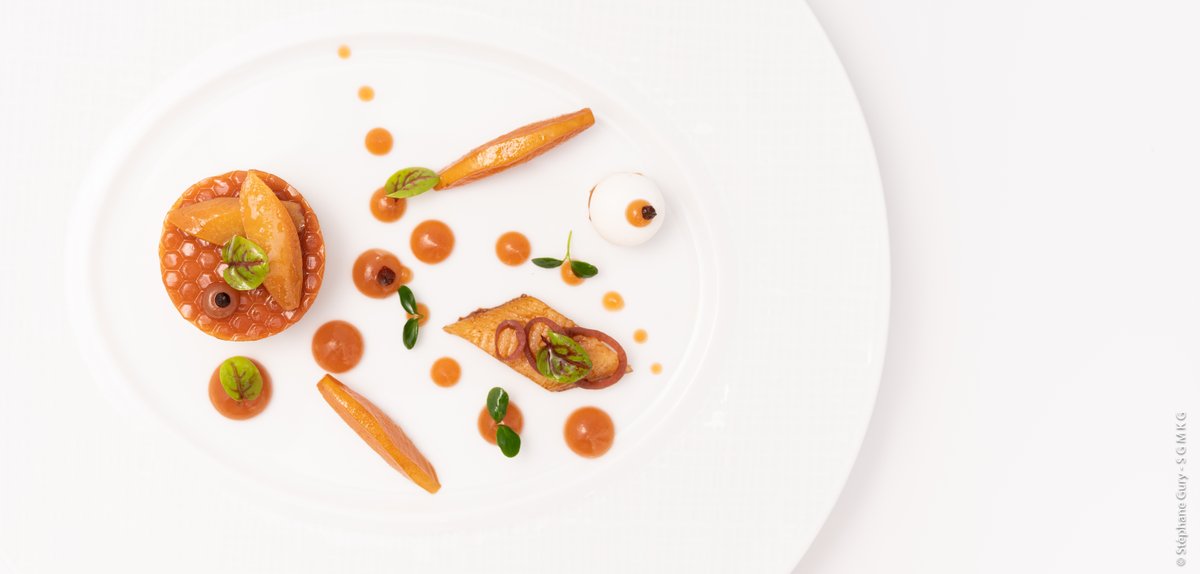 ChateauEza's tweet photo. Because dressing a plate is definitely an art 

#chateauezahotel #gastronomicrestaurant #gastronomie #foodlovers #freshfoods #foodart #food #restaurant #amazingkitchen #cotedazurnow #tastyandbeautiful #ezerestaurant https://t.co/gtJSmiLUBU