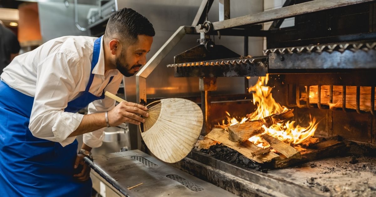 The NC State Fair 🎡 is happening and we are excited for the local food to taste! Join us tomorrow at 1pm in Dorton Arena as Executive Chef, and #NCChefoftheYear, @ChefSaifRahman takes the stage for a chef-led cooking demonstration.
#Vidrio #NCStateFair <a href="/NCStateFair/">N.C. State Fair</a> <a href="/VisitNC/">Visit North Carolina</a>