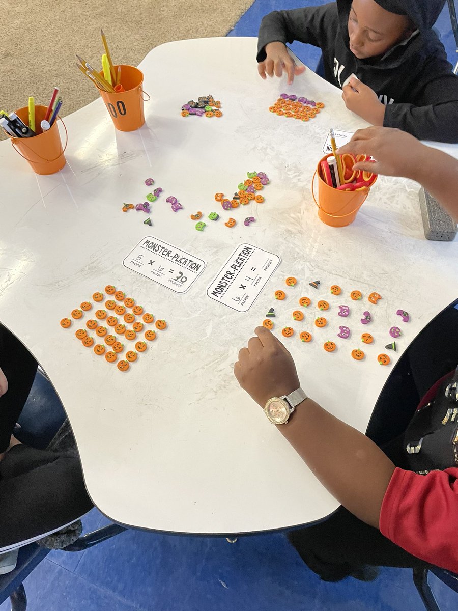 magicaleducator's tweet photo. Spooky season in math! https://t.co/VSDrfDU8Kf