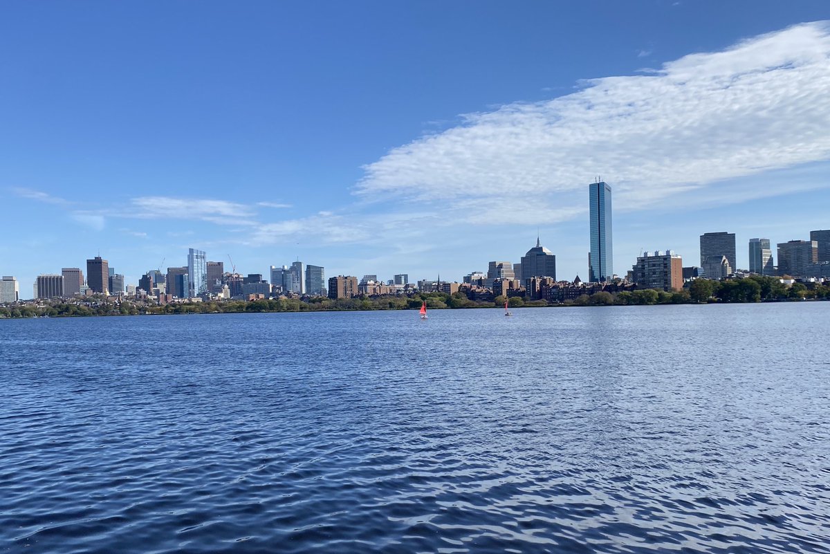 kimtecce's tweet photo. 70° and sunny!? I’ll take lunch breaks like these all year long😍 ⁦ https://t.co/0UKEUrU1tr