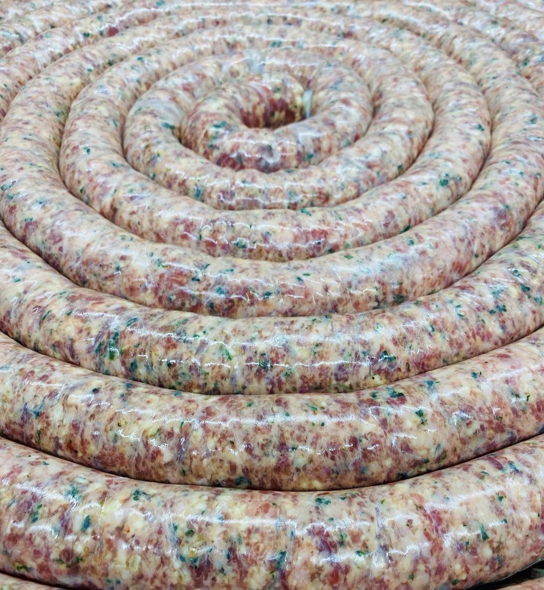 ChefKevinBelton's tweet photo. New Orleans has a love for Hot Sausage and today at 1:30 (NOLA time) on the @WWLTV Facebook page I’m doing a dish highlight it. I hope you’ll check it out. #nola #neworleans #hotsausage #favthings #cookingsegment #madewithlove #cookinwithchefkevin #beon4 https://t.co/PJaPIL2Rrk