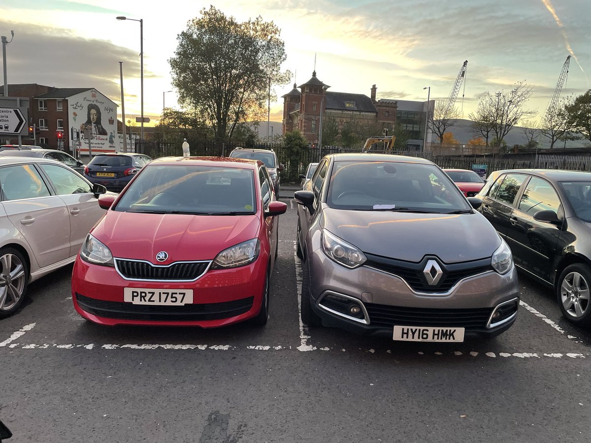 benpistol's tweet photo. @YPLAC  here’s a real winner! I’m a small car park with limited spaces outside a hotel! https://t.co/VX8pHxCM1P