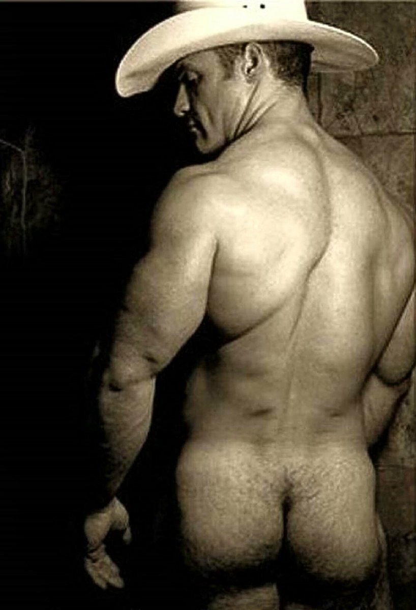 Slideshow naked alpha males.