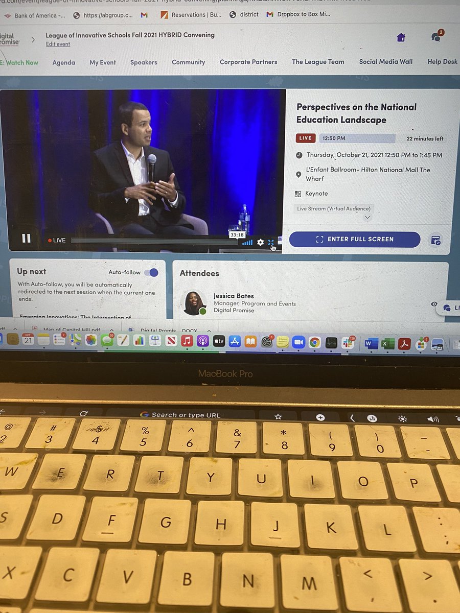 _theycallmesica's tweet photo. It is so rewarding to see how #dplis is using emerging technologies to to connect us in new engaging ways. We promise (see what I did there 😉)to continue to advocate for education leaders and their students! https://t.co/L7RdUYFI2d