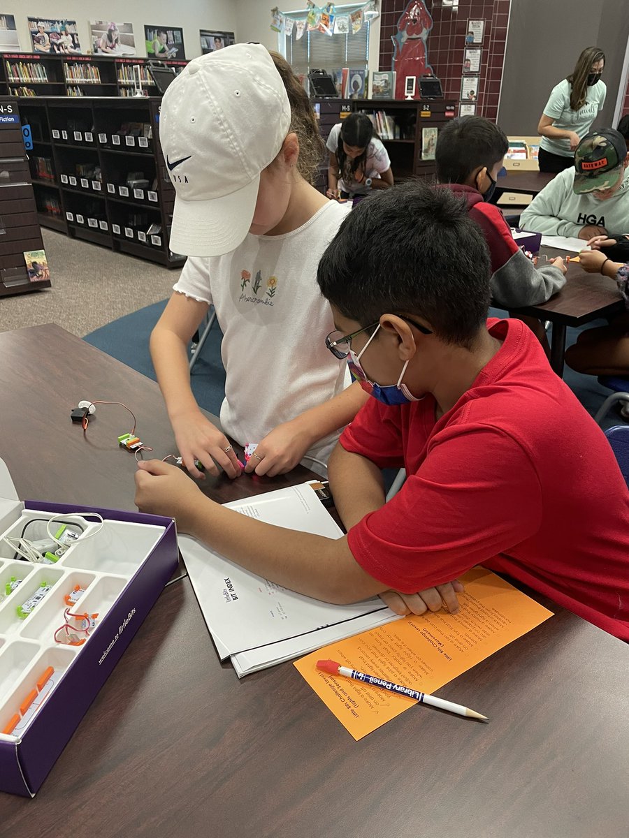 MarissaSakun's tweet photo. Thank you @Hosp_Library for the introduction to Little Bits to review circuits! @BethanyDoan_5th #FISDelemscience https://t.co/WrJzcBs4OT