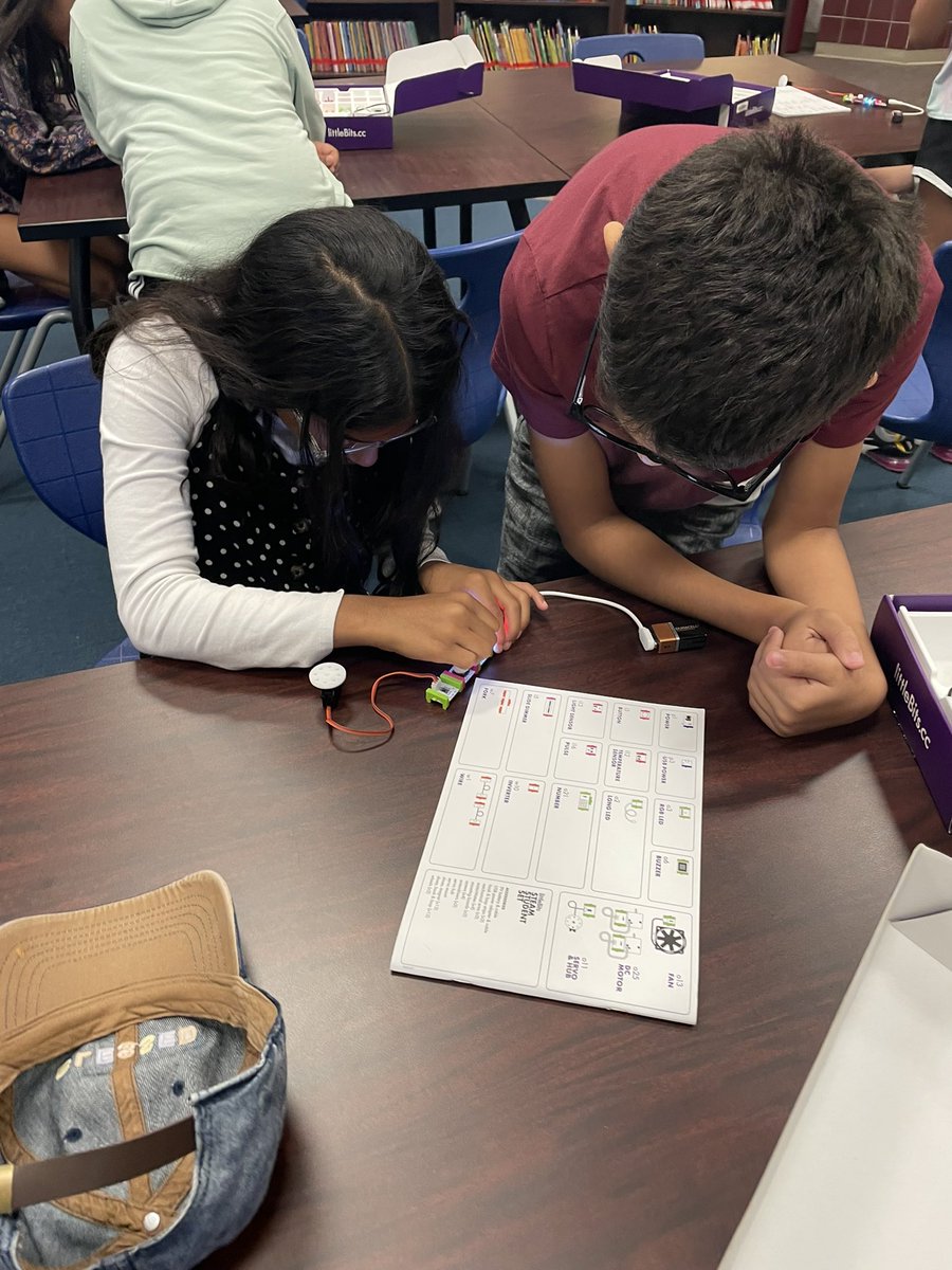 MarissaSakun's tweet photo. Thank you @Hosp_Library for the introduction to Little Bits to review circuits! @BethanyDoan_5th #FISDelemscience https://t.co/WrJzcBs4OT