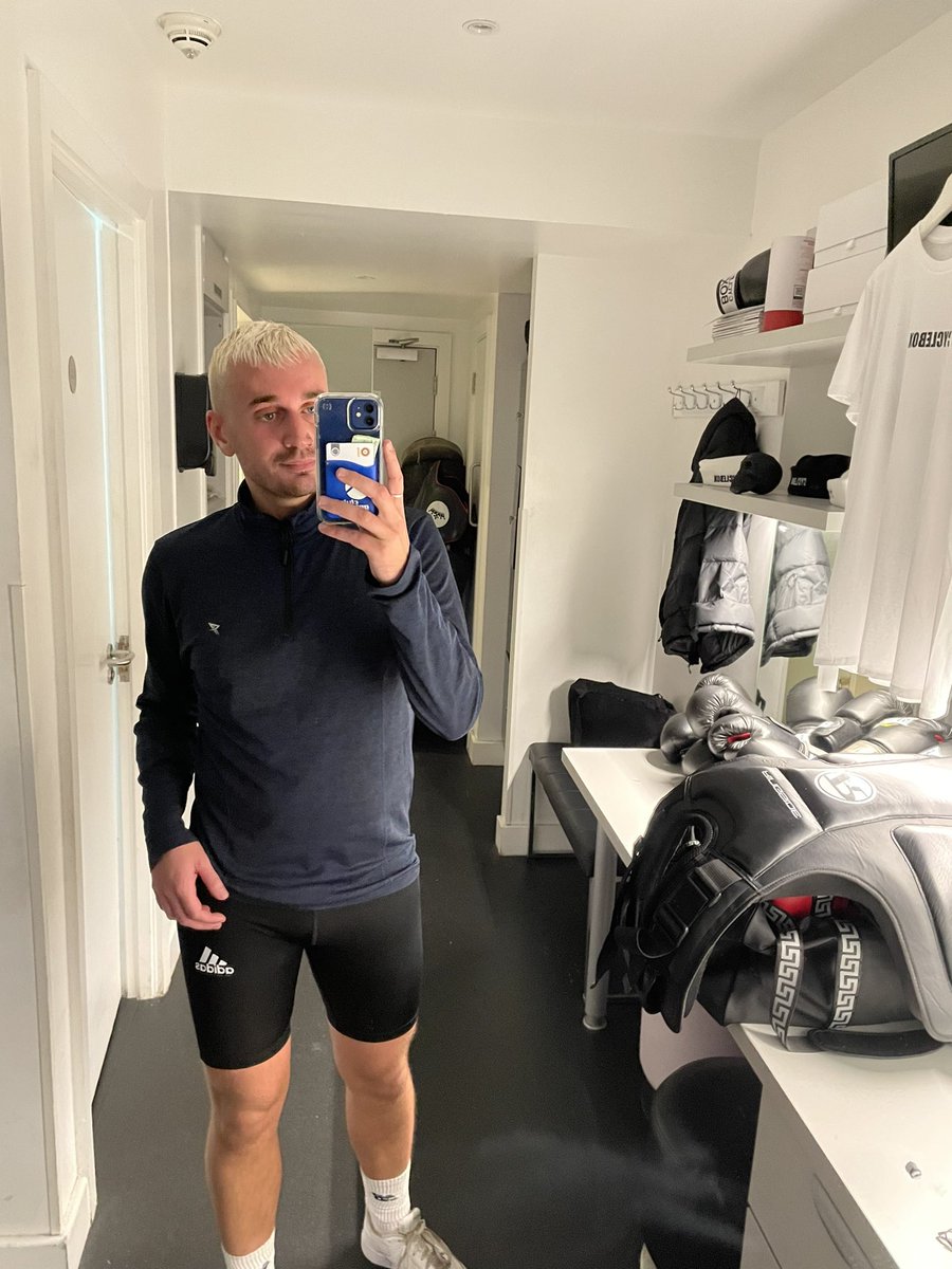 niallgillon_'s tweet photo. 45 min @cycleboxuk racing @Beki_Wood from across the studio 💥 https://t.co/5sWmGwTpVk