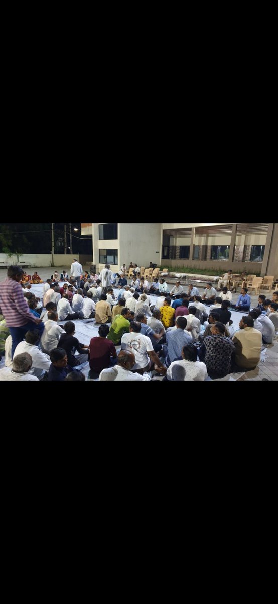 Hansraj3735's tweet photo. આજરોજ અમરેલી તાલુકાના ઈશ્વરીયા ગામે લોકોના પ્રશ્નોનું સ્થળ પર જ નિરાકરણ આવે તેવા શુભ આશયથી રાત્રિસભા યોજવામાં આવી.જેમાં સરકારશ્રીના તમામ વિભાગના અધિકારીઓએ હાજર રહી લોકોના પ્રશ્નો સાંભળી,વિગતવાર ચર્ચા કરી હકારાત્મક અભિગમ સાથે ત્વરિત નિકાલ કરવામાં આવ્યો.@CollectorAmr @prant_amreli https://t.co/ZFbwY2iC34