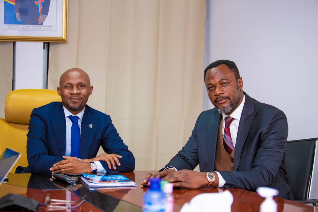 PatrickMuyaya's tweet photo. #RDC : La gratuité, programme phare du quinquennat au cœur du #BriefingSpecial de ce soir RTNC. Avec mon collègue @ProfesseurTony nous irons en détails sur les réformes engagées, le dialogue avec les partenaires, les plus enseignants, les parents, les élèves #ChangementDeNarratif https://t.co/HzzRRNyy6y