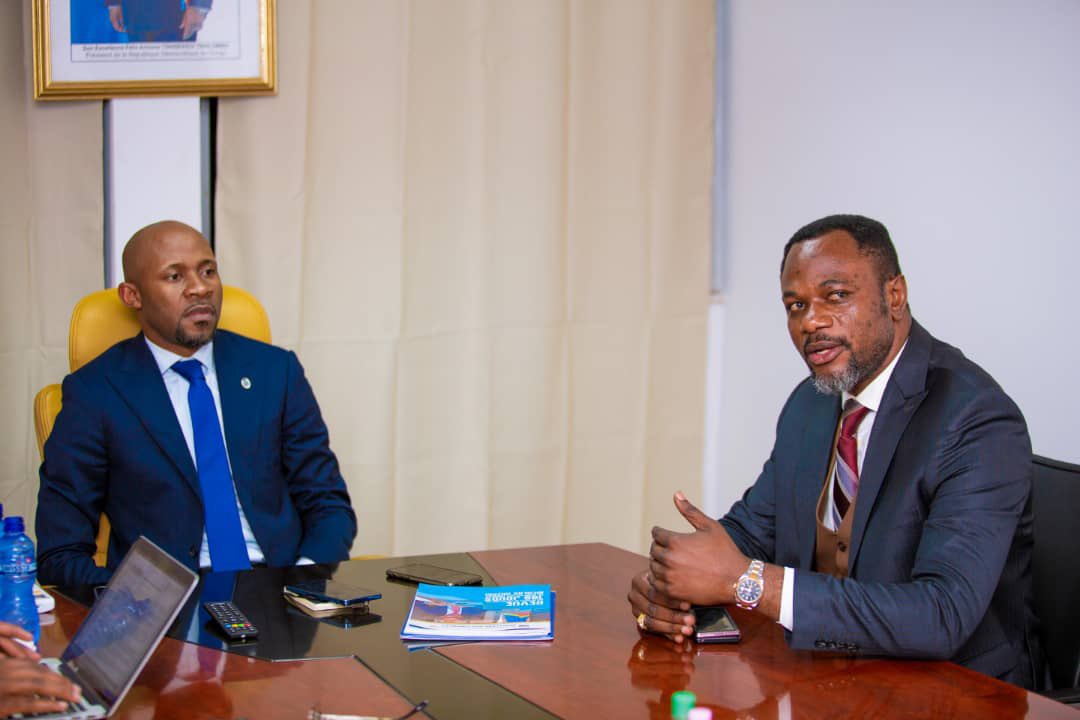 PatrickMuyaya's tweet photo. #RDC : La gratuité, programme phare du quinquennat au cœur du #BriefingSpecial de ce soir RTNC. Avec mon collègue @ProfesseurTony nous irons en détails sur les réformes engagées, le dialogue avec les partenaires, les plus enseignants, les parents, les élèves #ChangementDeNarratif https://t.co/HzzRRNyy6y