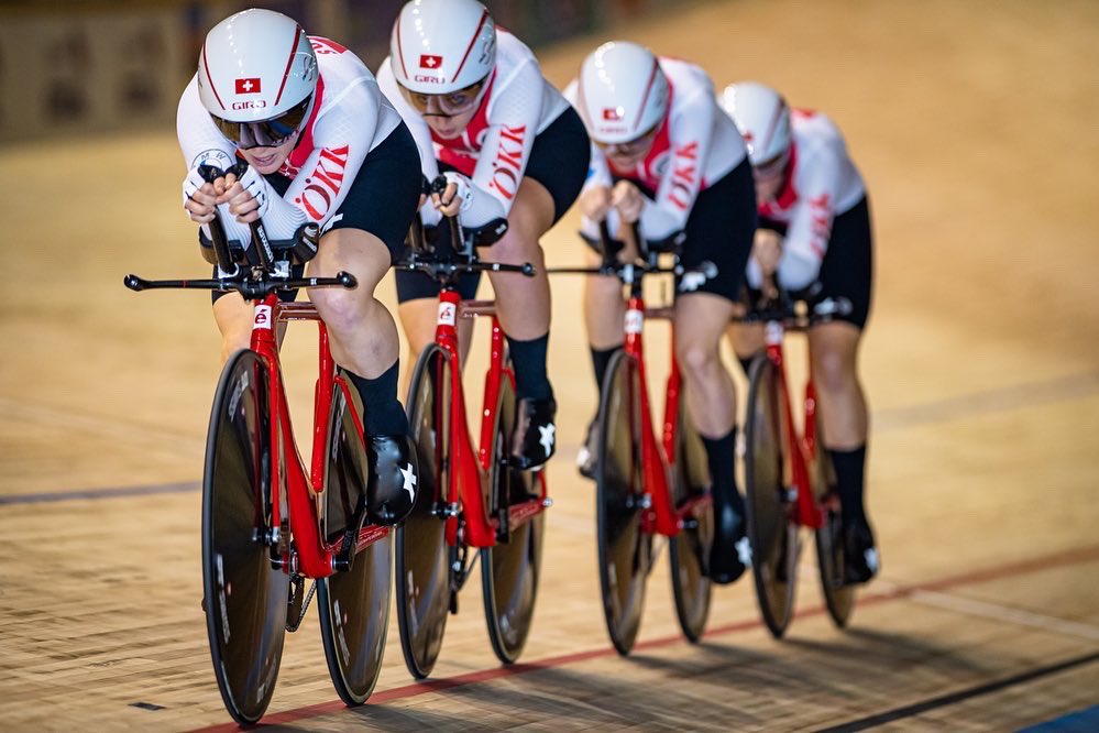 swisscycling's tweet photo. #fastandfemale here at the @UCI_cycling Track World Championships.🙋🏽♀️💪🏽 New swiss record in the women's team pursuit and a fantastic 8th place for Michelle Andres in the elimination race.
Well done!🥳💪🏽
#swisscyclingteam
📸:@frontalvision https://t.co/aVfMzGXMMu