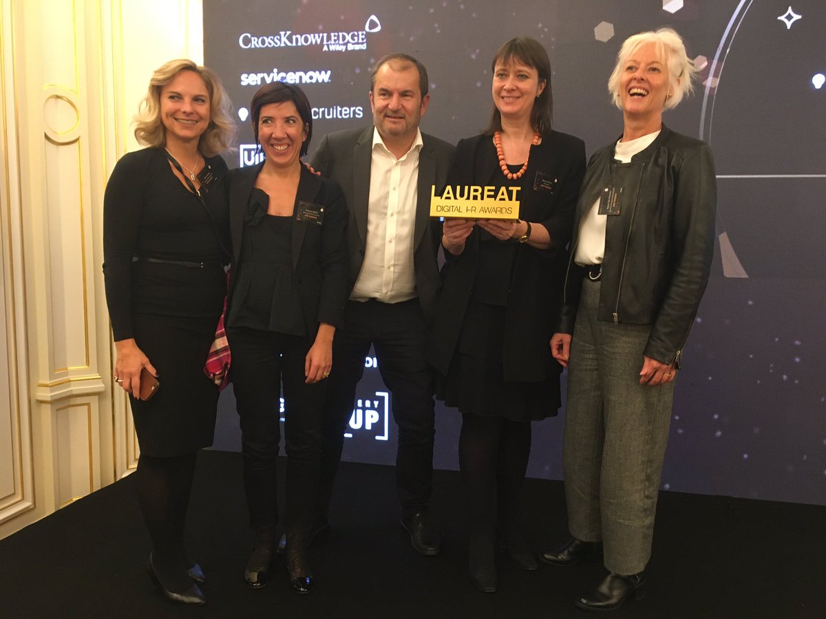 atpommel's tweet photo. 1 nouveau 🏆pour @BNPParibas aux Digital #HR Awards by @Deloitte ! @BNPParibas ▶️ N.1 dans la catégorie #BusinessPartner avec #AboutMe, 1 plateforme RH collaborateurs pour booster leur carrière : CV, compétences, formations, mobilité, évaluations … 👏 aux équipes RH ! #DHRA https://t.co/j3annhtQG3