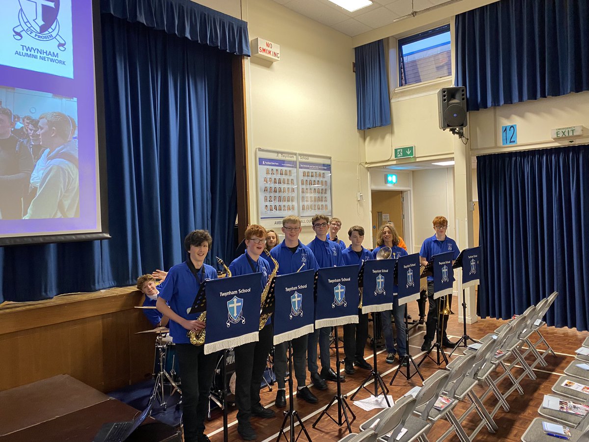 Lovely start to the 6th form open evening <a href="/TwynhamSixth/">Twynham Sixth Form</a> with UT Funk!