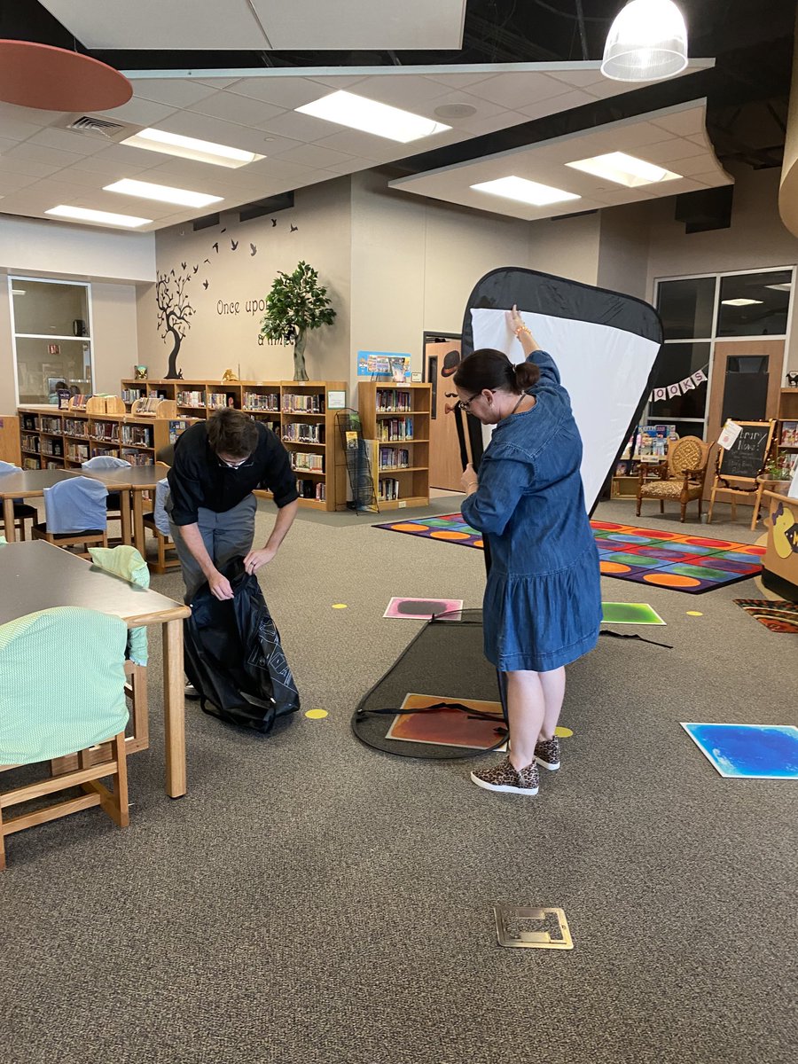 PKSDlovesbooks tweet media