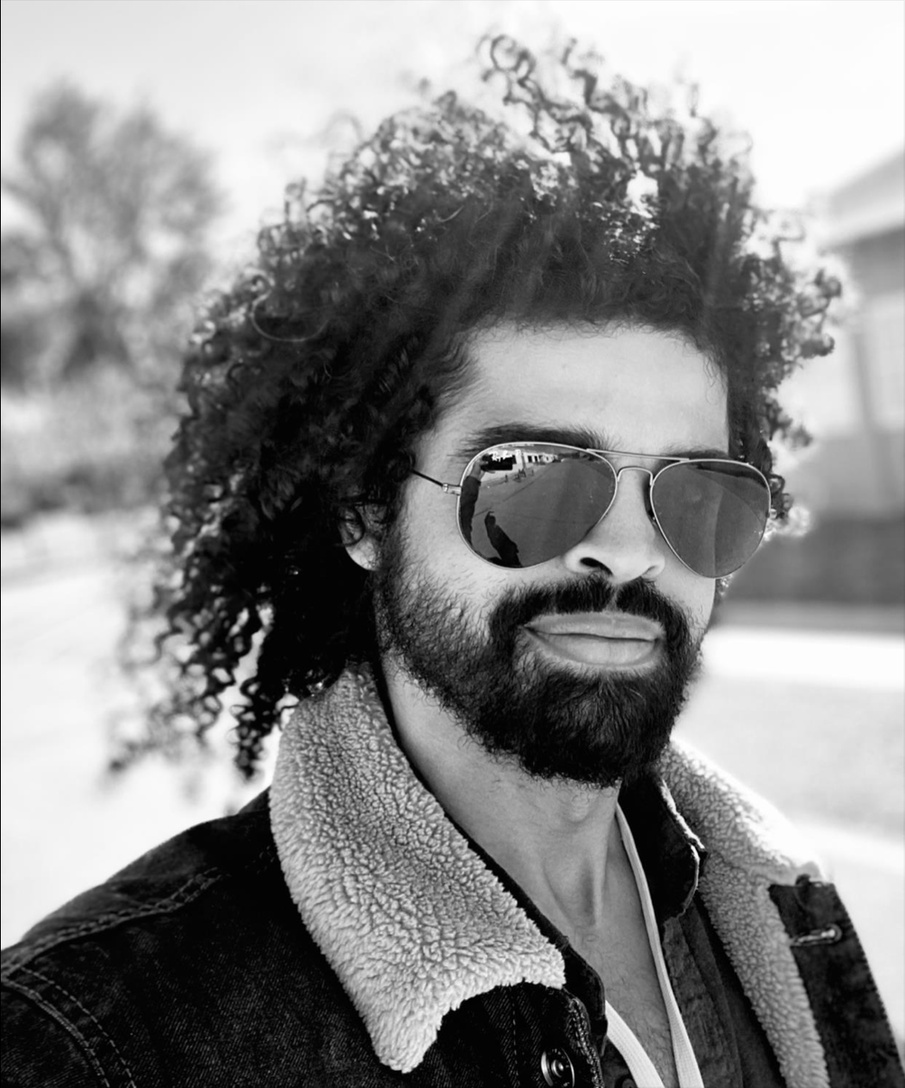 itsbrettking's tweet photo. A special birthday shoutout to the man, the myth, the legend, @SeanTwoNames, whose pilot that got him a spot in the @SPTV #DiverseWritersProgram was number ONE on @theblcklst.
Happy birthday, my dude!
#SonyPics #DiverseWriters #DEI https://t.co/IgCvcQI3BO