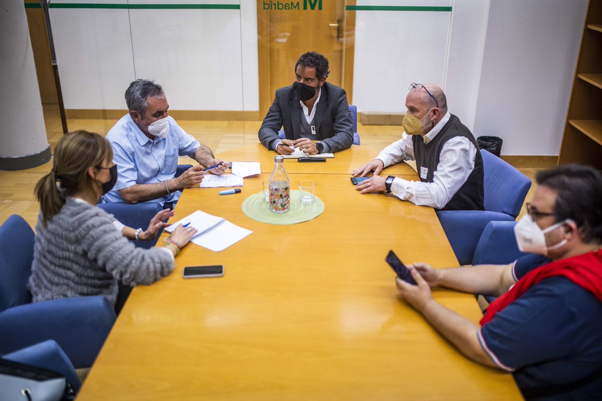 Reunión con el Comité de Empresa de <a href="/Vodafone_es/">Vodafone España</a> @MasMadridCM <a href="/Monica_Garcia_G/">Mónica García</a> 
#TogetherNoEreVodafone
<a href="/VodafoneEnLucha/">VodafoneEnLucha #EREvodafoneNO</a>