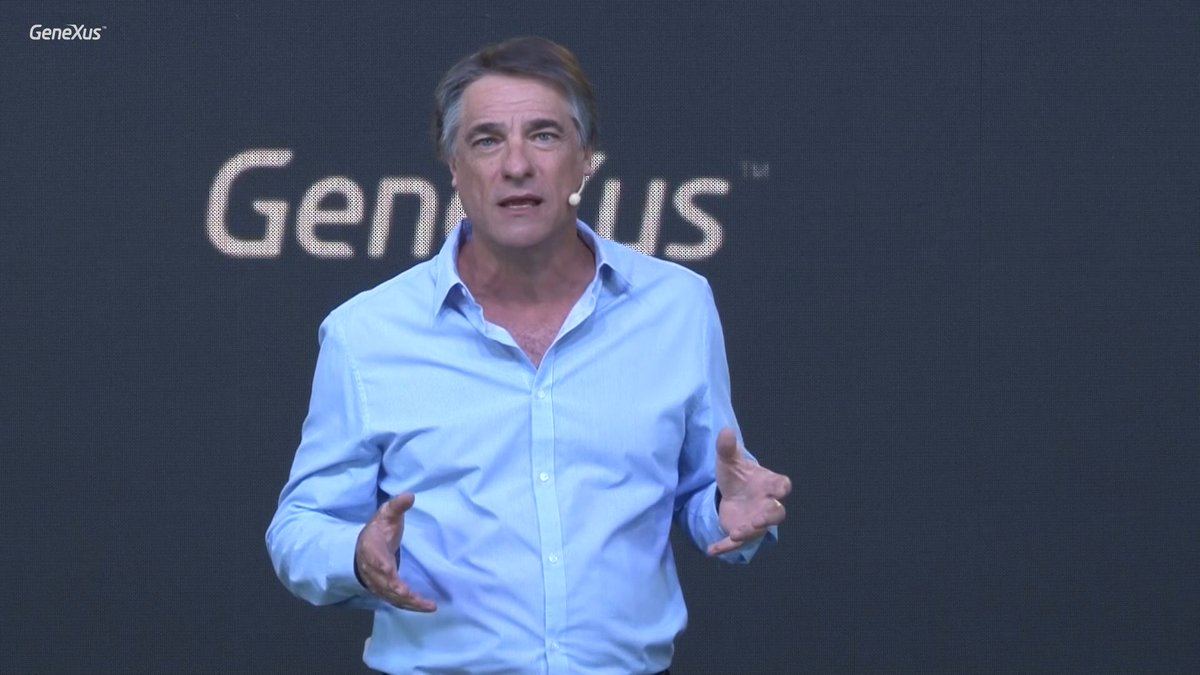 GeneXus's tweet image. La gran oportunidad para la Comunidad que señala @njodal es ser pioneros en trabajar en Super Apps en Occidente, junto al poder que nos da la tecnología con la cual contamos: &quot;La Comunidad GeneXus tiene el poder de hacer software complejo&quot; #GeneXusLive #EnterpriseLowCode2021